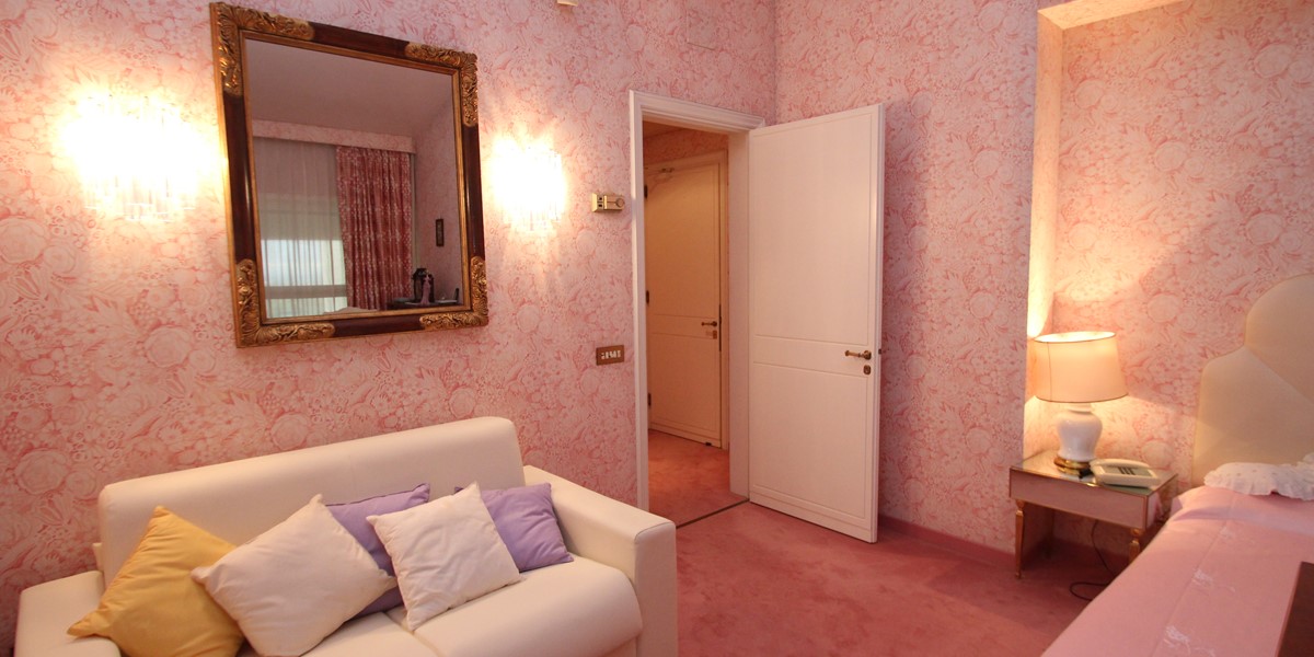 Villa Palmera Rose Bedroom 2 
