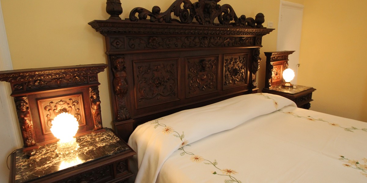 Villa Valeria Master Bed 2