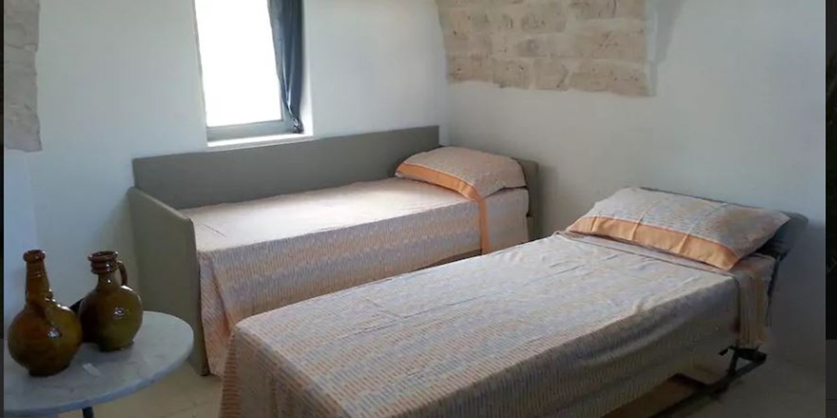 Single Beds Romantico