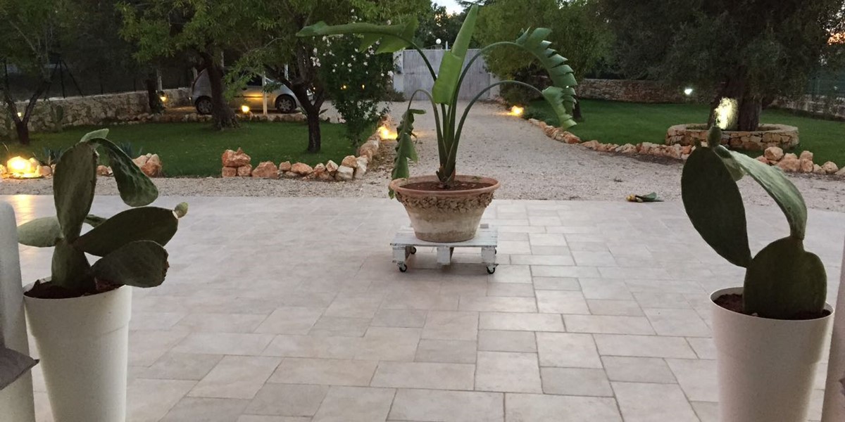 Casa Kit Front Patio