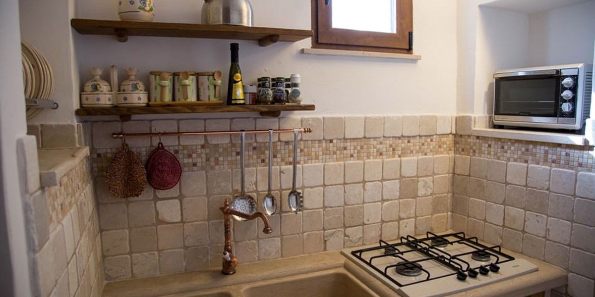 Trullo Mandorla Kitchen B