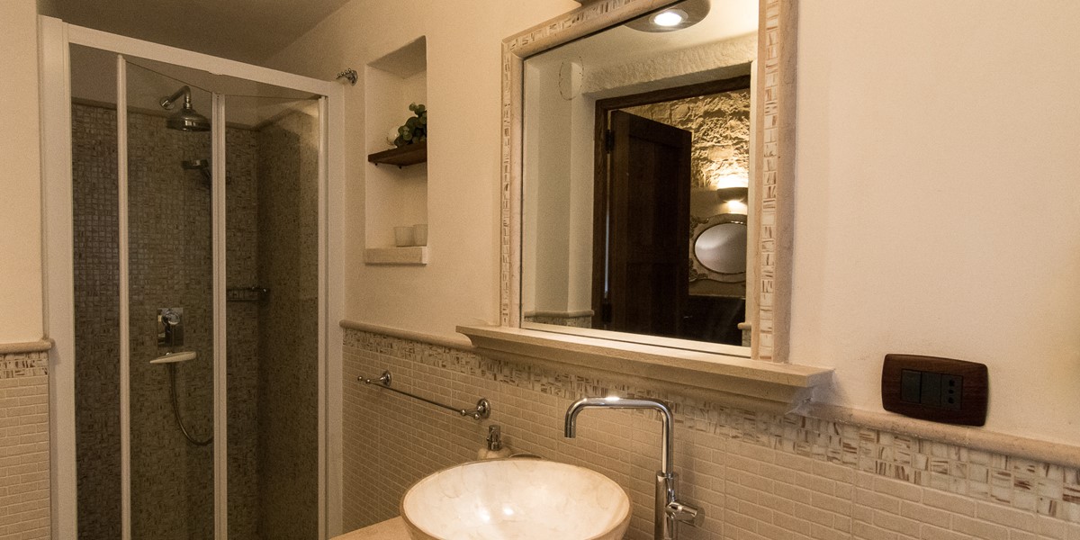 Trullo Mandorla Bathroom 2