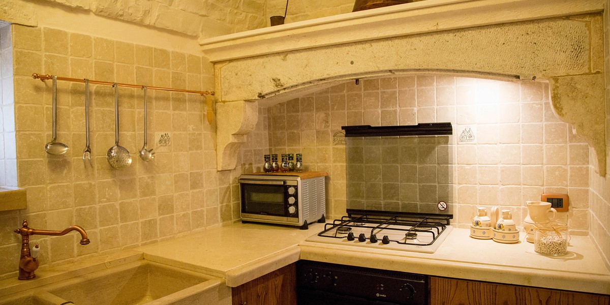 Trullo Ulive Kitchen 1