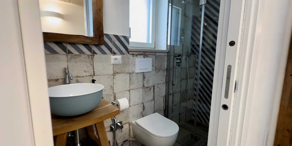 Trullo Cisternino Bathroom 13