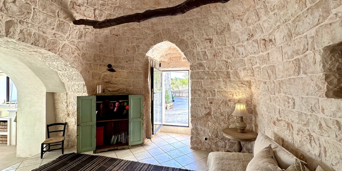 Trullo Uccello Tlounge A