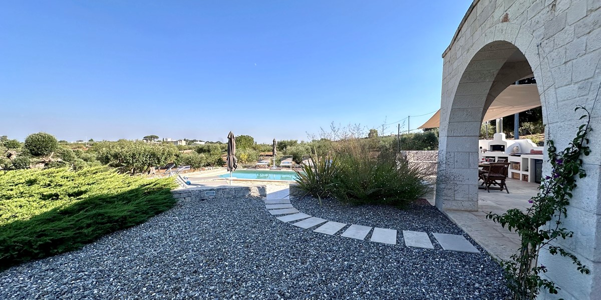 Trulli Pietra Luna Bosco Selva Pathway 1G