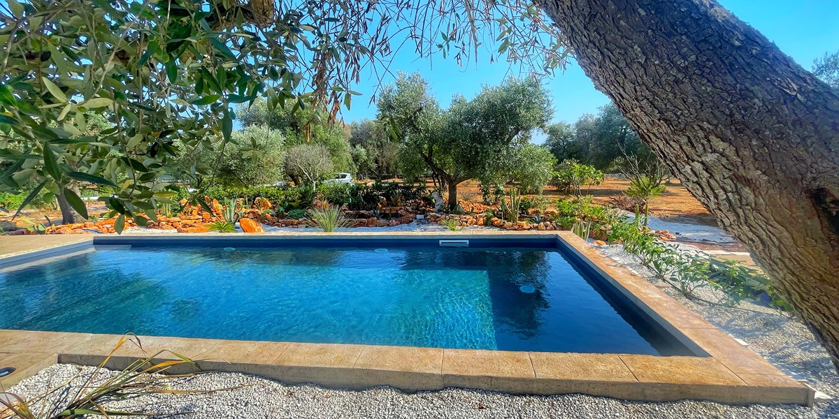 Trulli Deserio Pool To Olive Grove