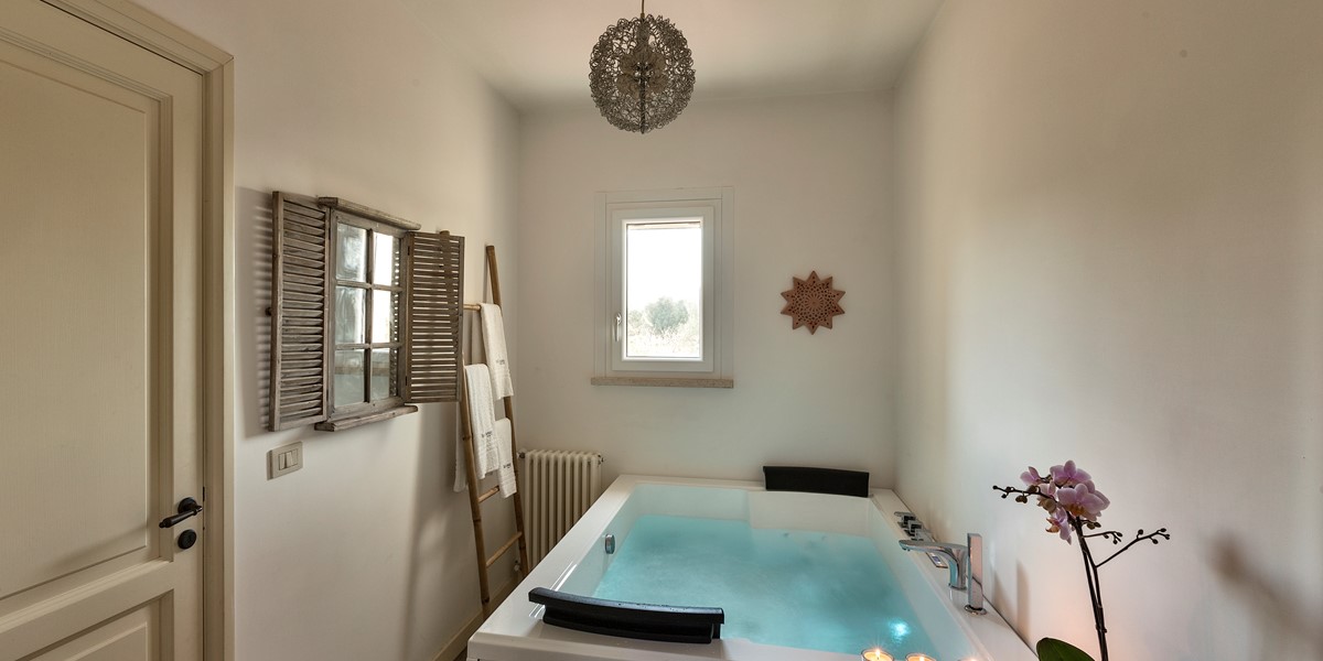 Masseria Sessana Luxury Jacuzzi