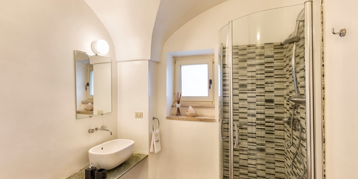 Masseria Sussana Bath 2
